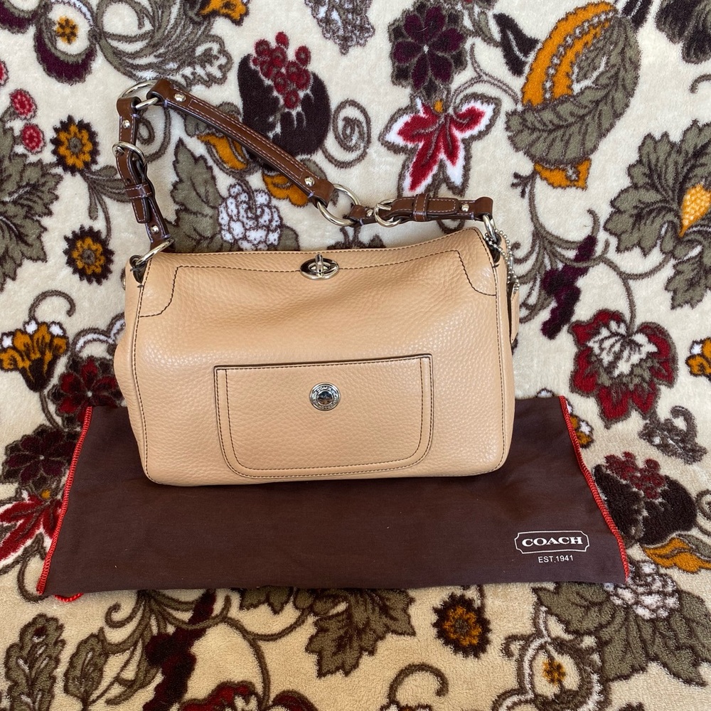 Coach Chelsea shoulder bag